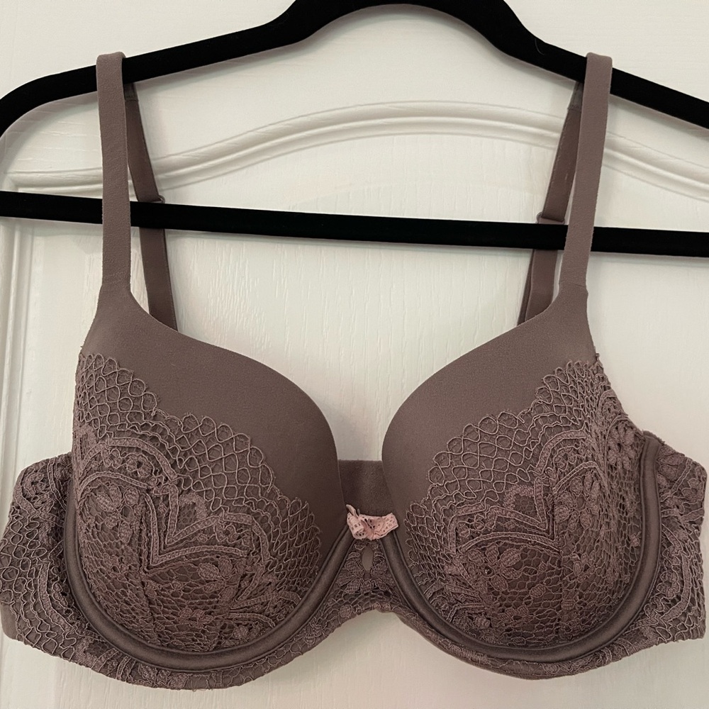 Victoria’s Secret Body by Victoria Lined Demi Bra in 34D